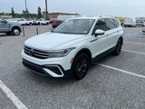 Used 2024 Volkswagen Tiguan SE w/ Panoramic Sunroof Package image 4
