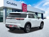 New 2025 Nissan Pathfinder Platinum image 3