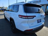 Used 2023 Jeep Grand Cherokee L Laredo image 3