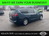 New 2025 Chrysler Pacifica Select image 4