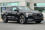 Used 2023 Audi e-tron Premium Plus w/ Premium Plus Package image 2