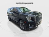 Used 2023 GMC Yukon XL Denali Ultimate image 3