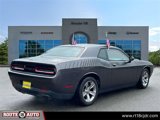 Used 2015 Dodge Challenger SXT image 2