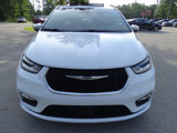 Used 2023 Chrysler Pacifica Limited image 6