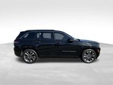 Used 2023 Jeep Grand Cherokee Overland image 3