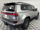 Used 2024 Lexus GX 550 image 3