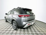 New 2025 Nissan Pathfinder SL image 6