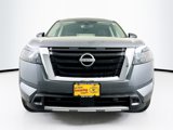 New 2025 Nissan Pathfinder Platinum image 2