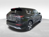 New 2025 Mitsubishi Outlander SE image 3