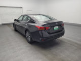 Used 2023 Nissan Altima 2.5 SV image 5