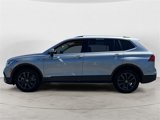 Certified 2023 Volkswagen Tiguan SE w/ Panoramic Sunroof Package image 3