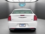 Used 2022 Chrysler 300 Touring image 6