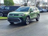 New 2025 Volkswagen Taos SE image 3