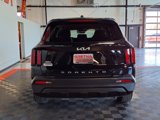 Used 2022 Kia Sorento LX image 5