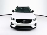 Used 2025 Volvo XC40 B5 Plus image 2