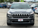 Used 2017 Jeep Cherokee Limited image 2