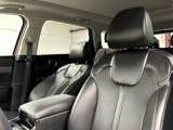 Used 2025 Kia Sorento S w/ Panoramic Sunroof Package image 5