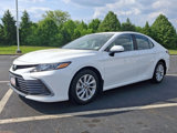 Used 2021 Toyota Camry LE image 3