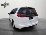 New 2025 Chrysler Pacifica Select image 5
