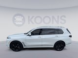 Used 2025 BMW X7 xDrive40i w/ Premium Package image 2