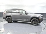 Used 2024 Jeep Grand Cherokee L Laredo image 4
