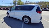 Certified 2023 Chrysler Pacifica Touring-L image 6