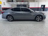Used 2019 Nissan Altima 2.5 SR image 2