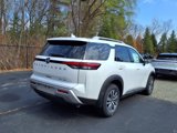 New 2025 Nissan Pathfinder SL image 5