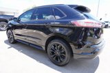 Used 2024 Ford Edge SE w/ Black Appearance Package image 4