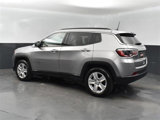 Used 2022 Jeep Compass Latitude image 3