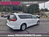 Used 2022 Chrysler Pacifica Touring-L image 3