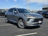 New 2025 Buick Envision Avenir image 2