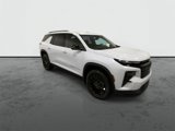 New 2026 Chevrolet Traverse LT image 2
