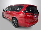 New 2025 Chrysler Pacifica Limited image 6