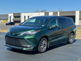 Used 2021 Toyota Sienna LE image 2