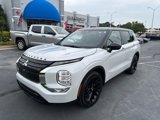 Used 2023 Mitsubishi Outlander SEL image 3