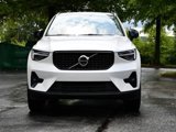 Certified 2025 Volvo XC40 B5 Plus image 2
