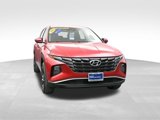 Certified 2022 Hyundai Tucson SE image 2