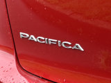 New 2025 Chrysler Pacifica Select image 5