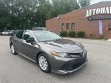 Used 2019 Toyota Camry LE image 2