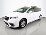 Used 2021 Chrysler Pacifica Touring-L image 3