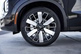 New 2025 Mitsubishi Outlander SE image 3