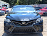 Used 2018 Toyota Camry SE image 2