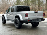 Used 2020 Jeep Gladiator Overland image 2