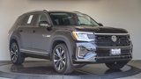 Used 2025 Volkswagen Atlas SEL Premium R-Line image 6