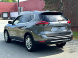 Used 2020 Nissan Rogue SV image 4