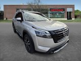 New 2025 Nissan Pathfinder Platinum image 2