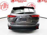 Used 2024 Toyota Highlander XLE image 4