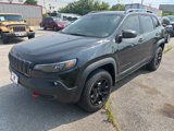 Used 2019 Jeep Cherokee Trailhawk image 3