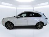 New 2025 Porsche Cayenne E-Hybrid image 2